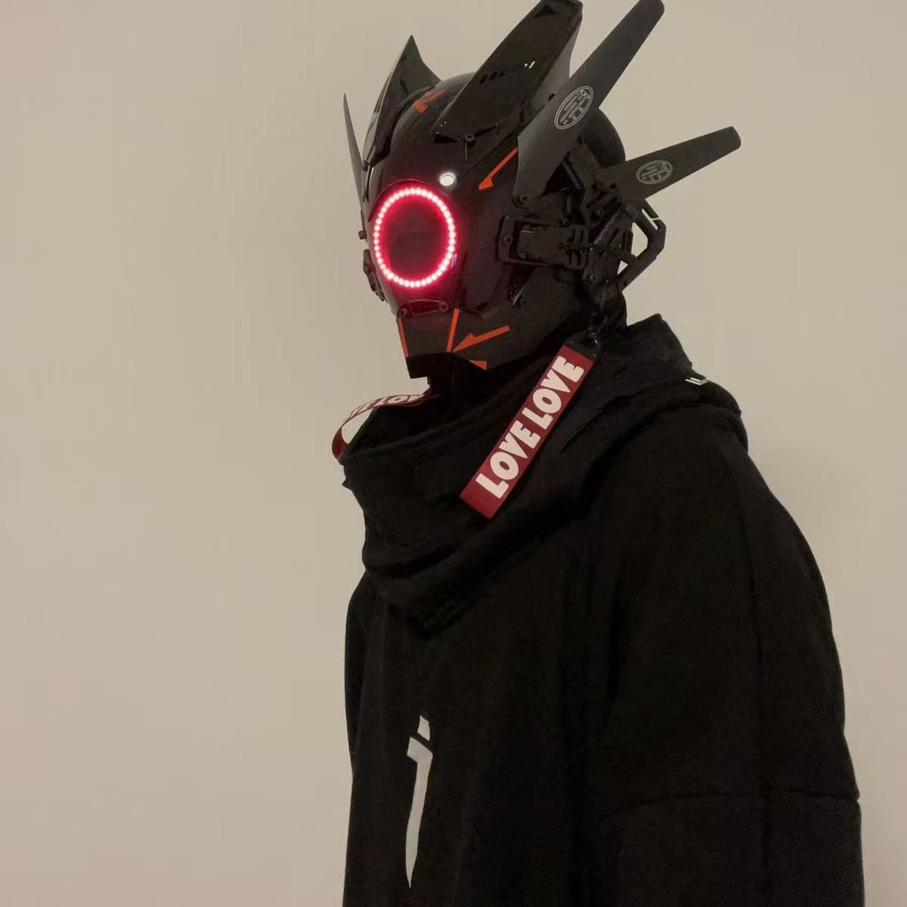 Cyberpunk LED Warrior Helmet – Futuristic Techwear Cosplay Mask