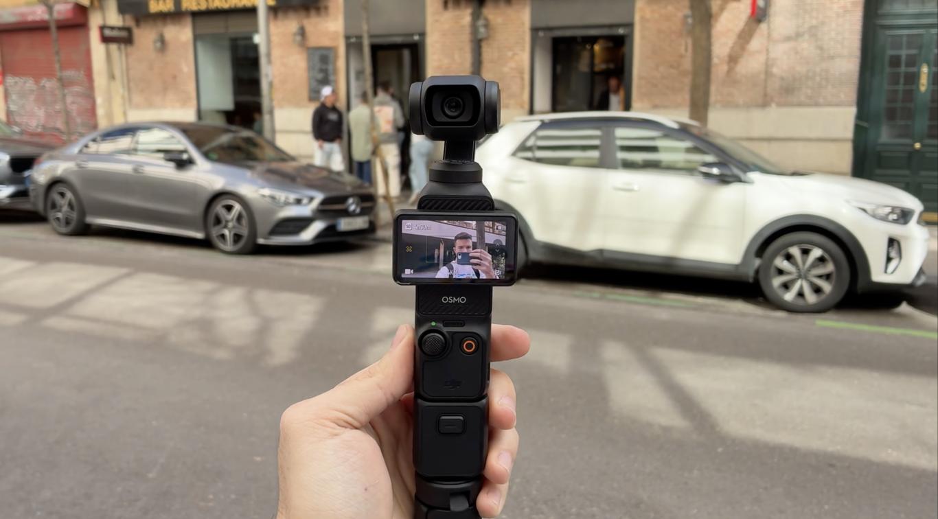 DJI Osmo Pocket 3 | 4K AI Tracking Creator Camera