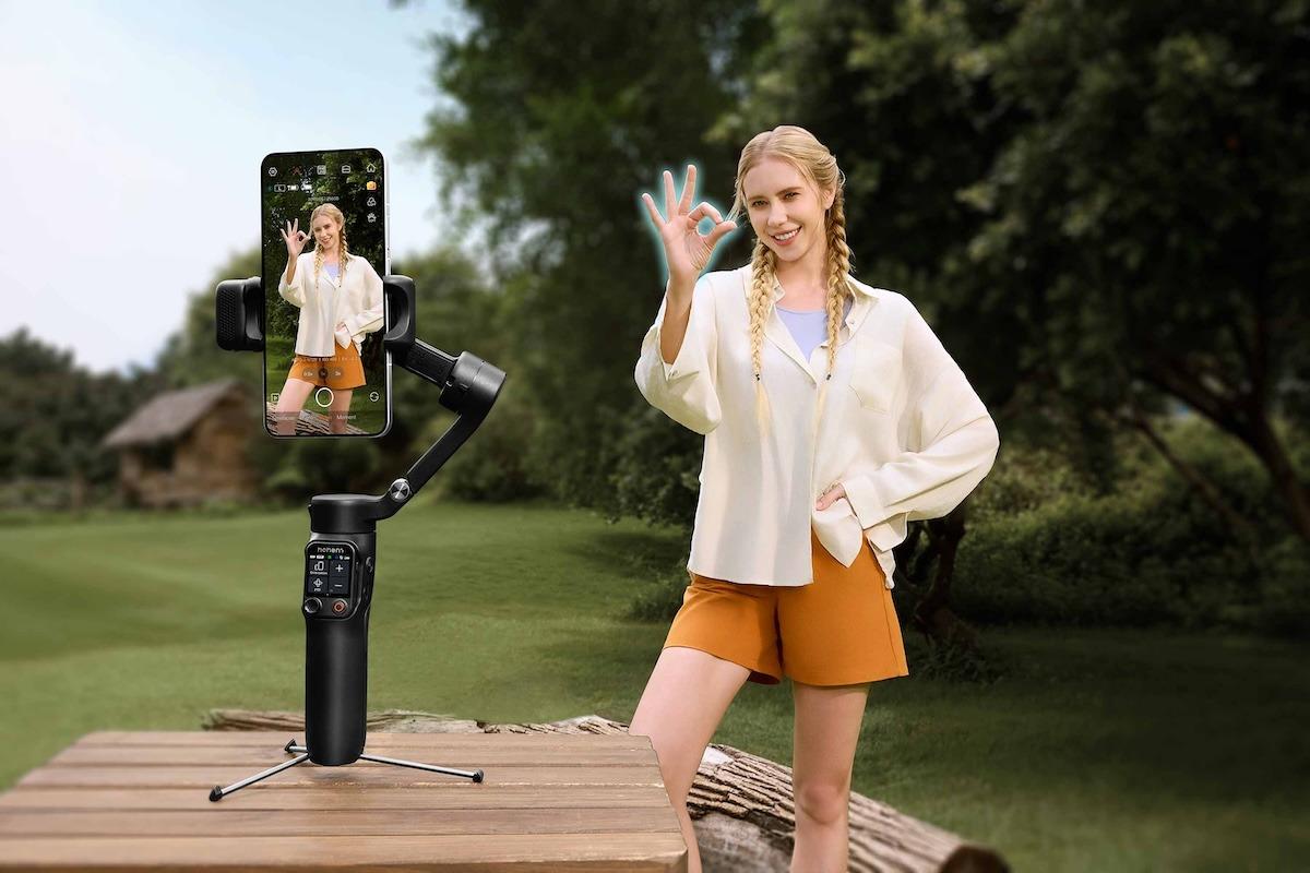 Hohem iSteady V3 Ultra | AI Tracking Smartphone Gimbal
