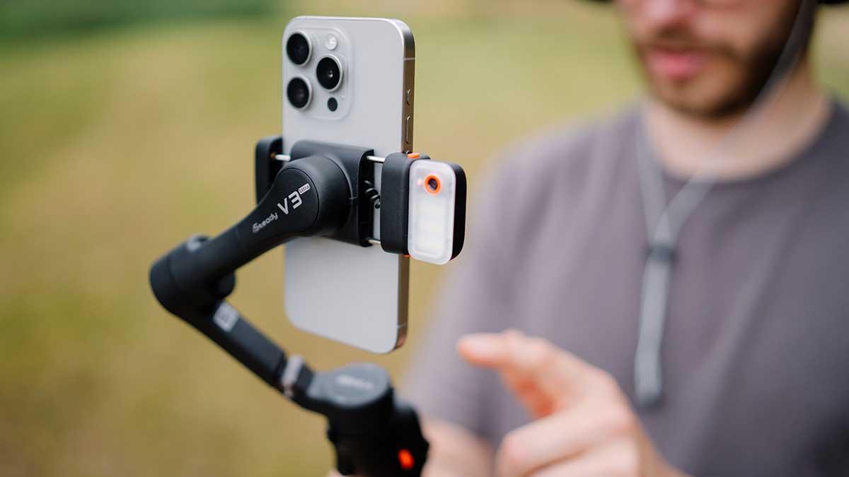 Hohem iSteady V3 Ultra | AI Tracking Smartphone Gimbal